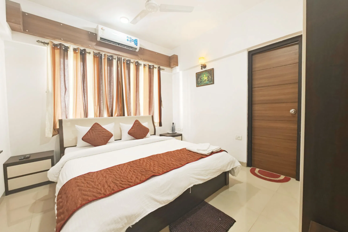 Executive service apartment Room in Hinjewadi Pune