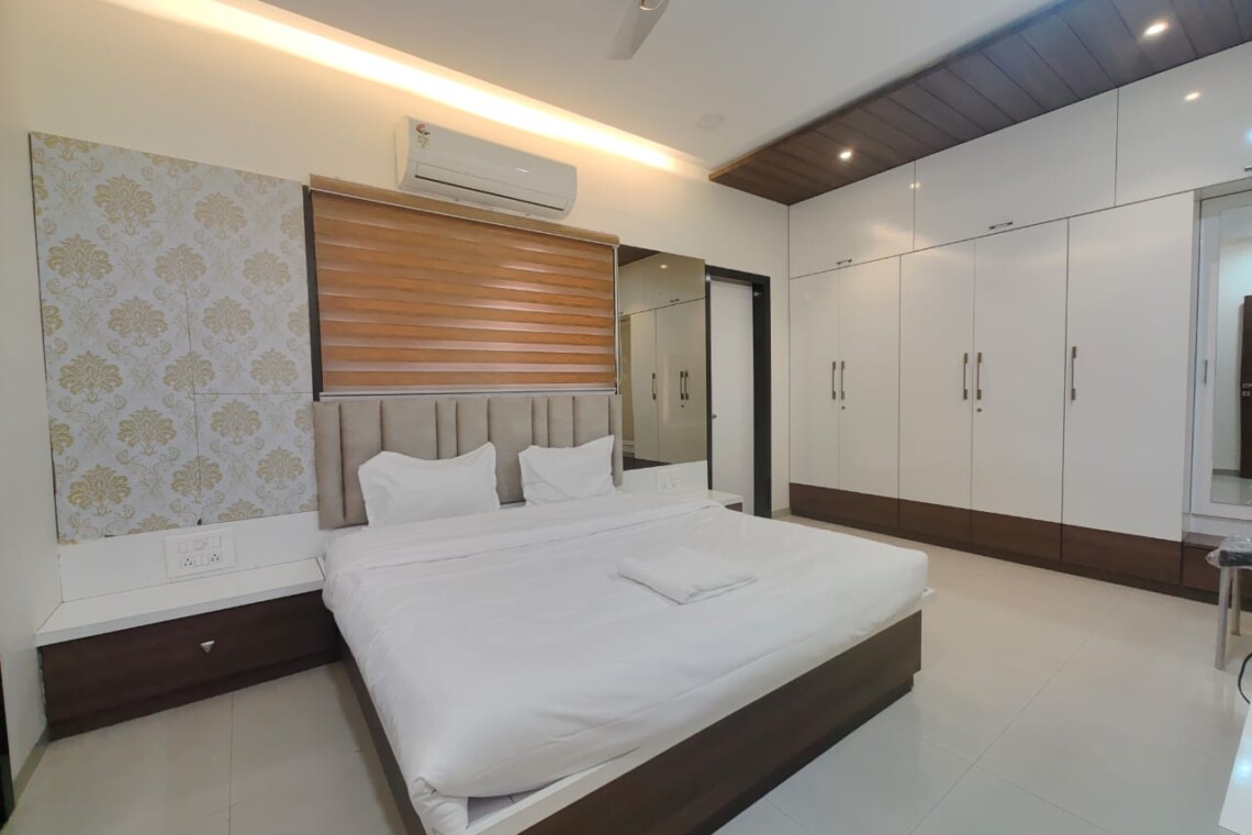 Luxury Room in Serviced Apartments at Balewadi High Street Pune